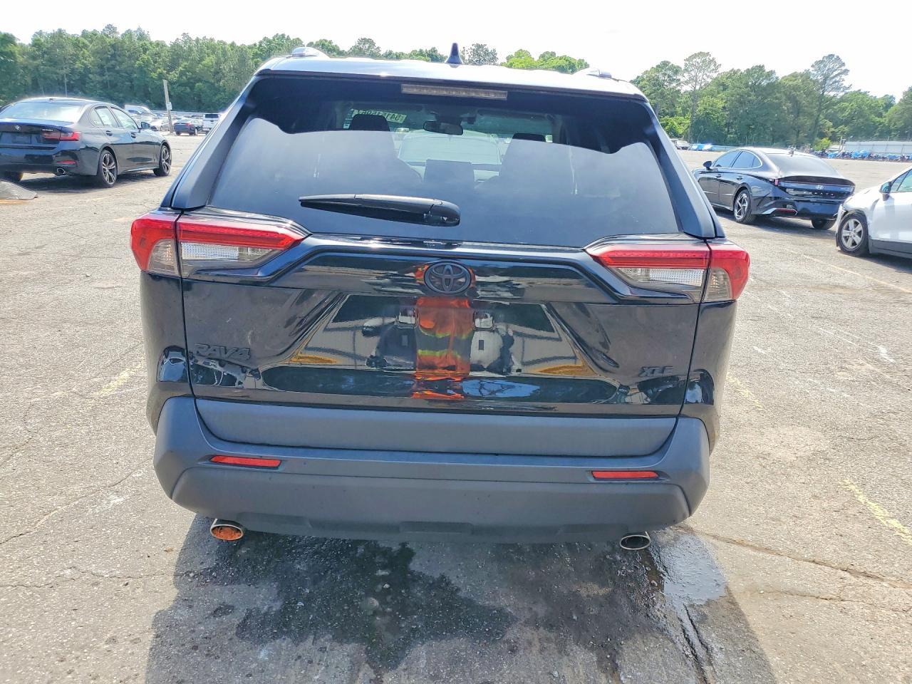 2022 Toyota Rav4 Xle Premium - Фото 6