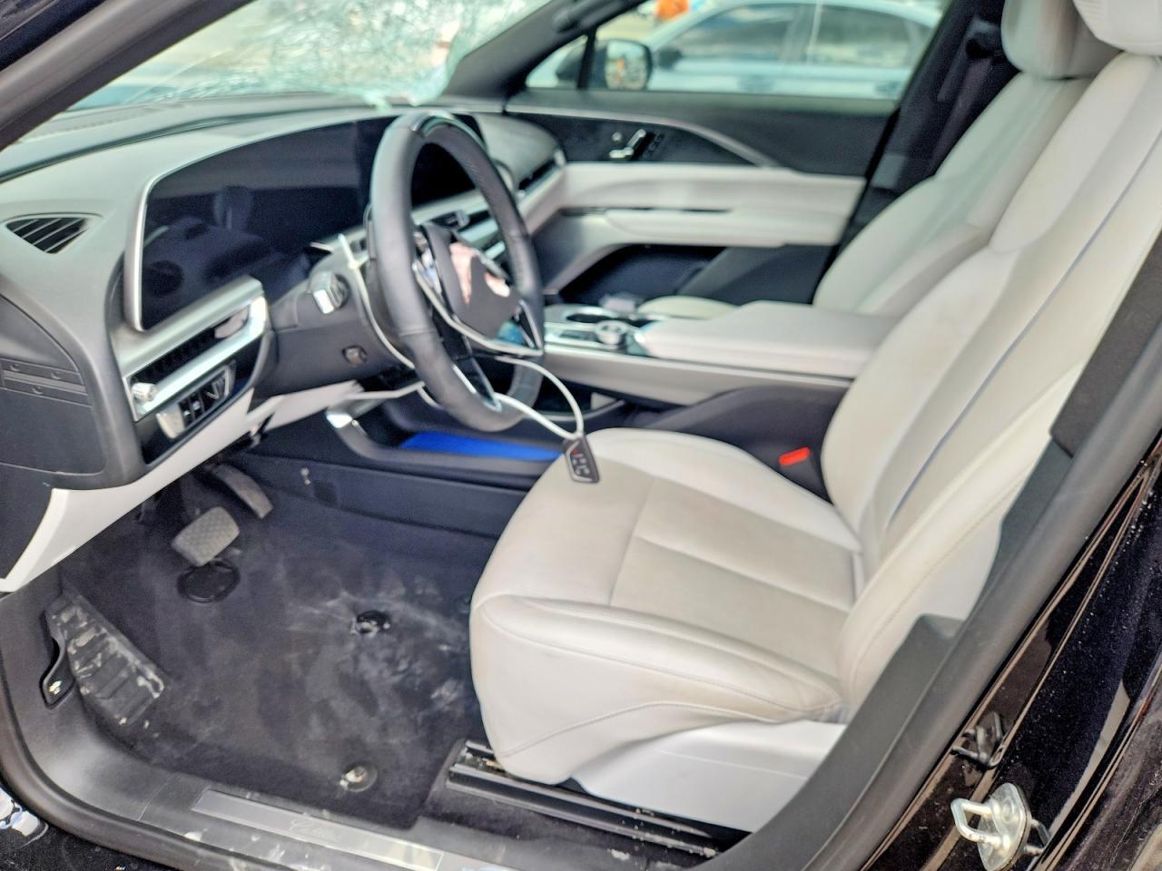 2024 Cadillac Lyriq Sport - Фото 7