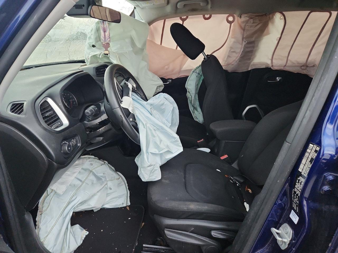 2018 Jeep Renegade - Image 7