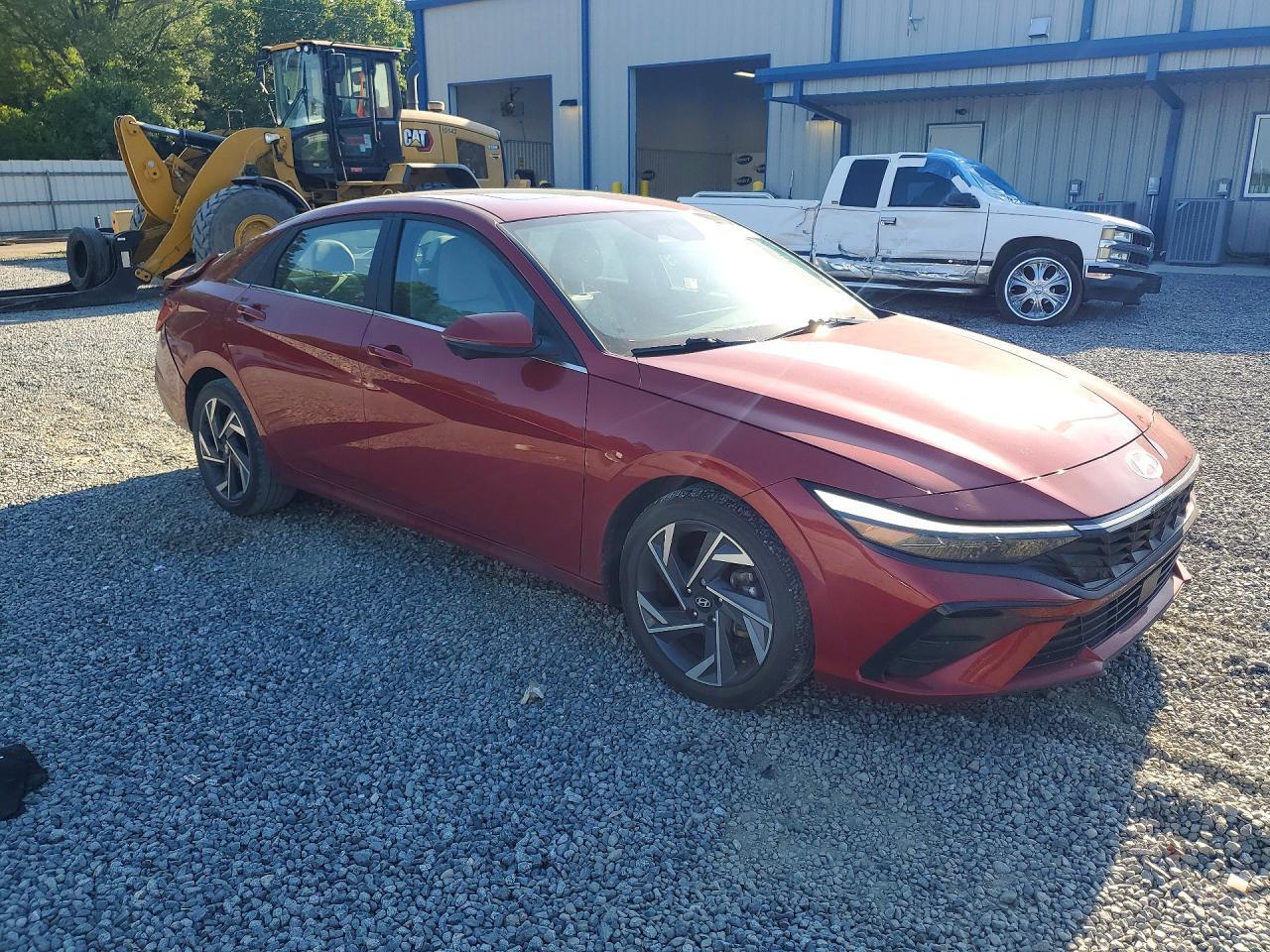 2024 Hyundai Elntra - Фото 4