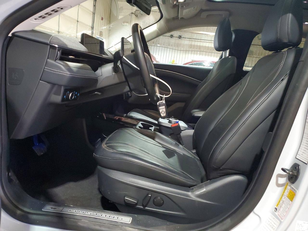 2023 Ford Mustang Mach-E Premium - Image 7