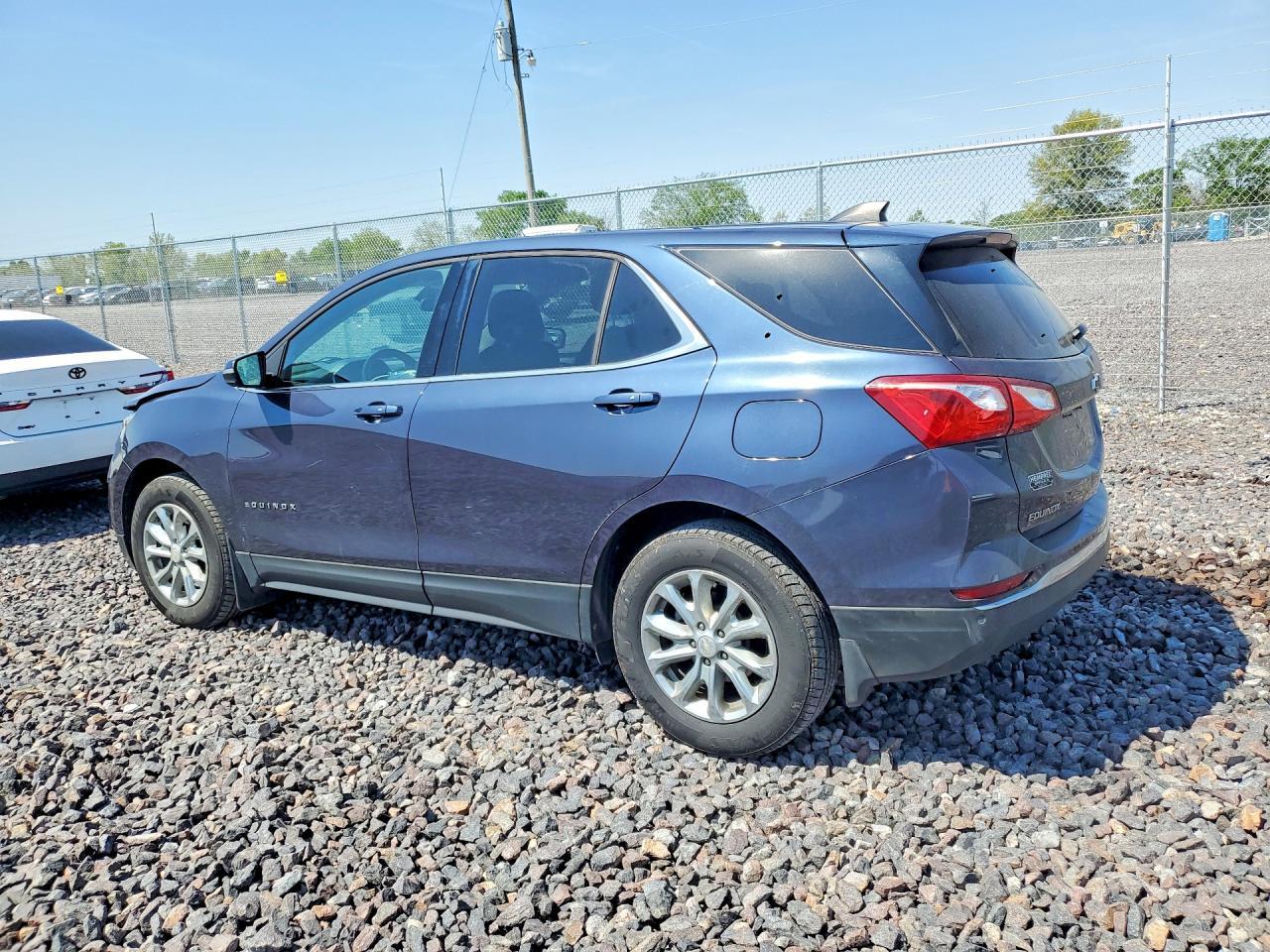 2018 Chevrolet Equinox Lt - Фото 2