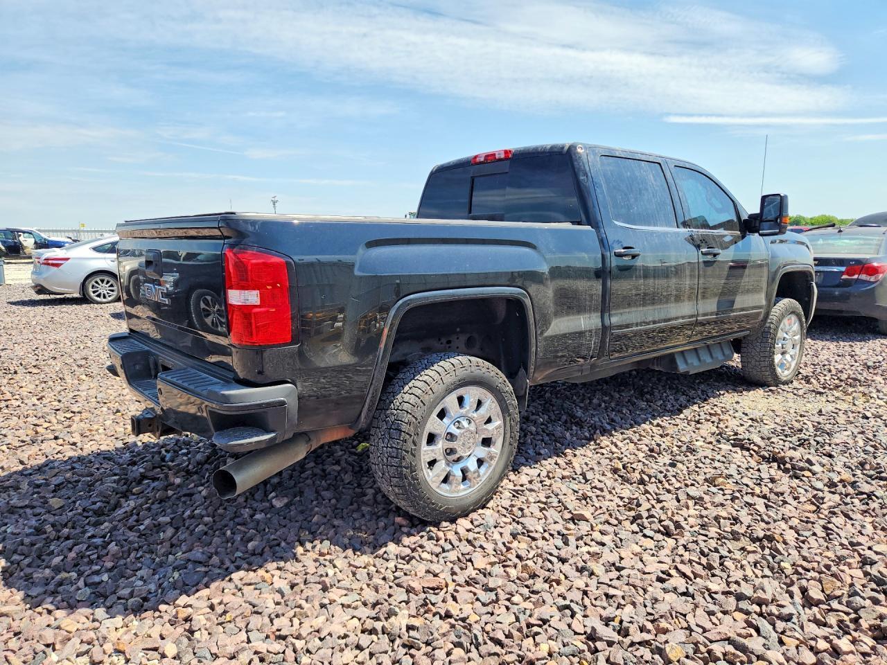 2018 GMC Sierra K2500 Denali - Фото 3