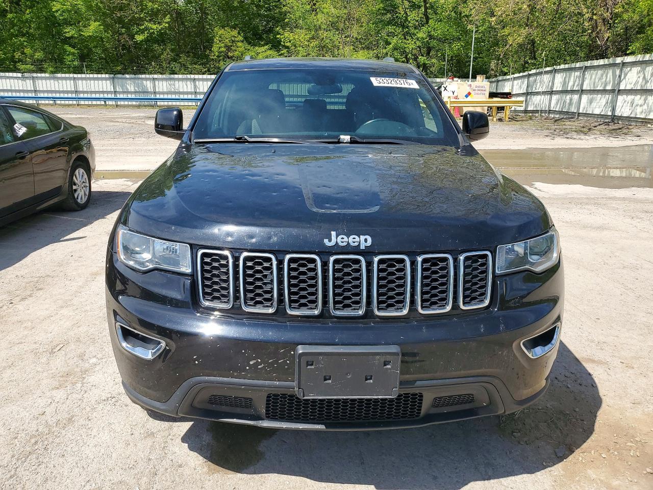 2019 Jeep Grand Cherokee Laredo - Image 5
