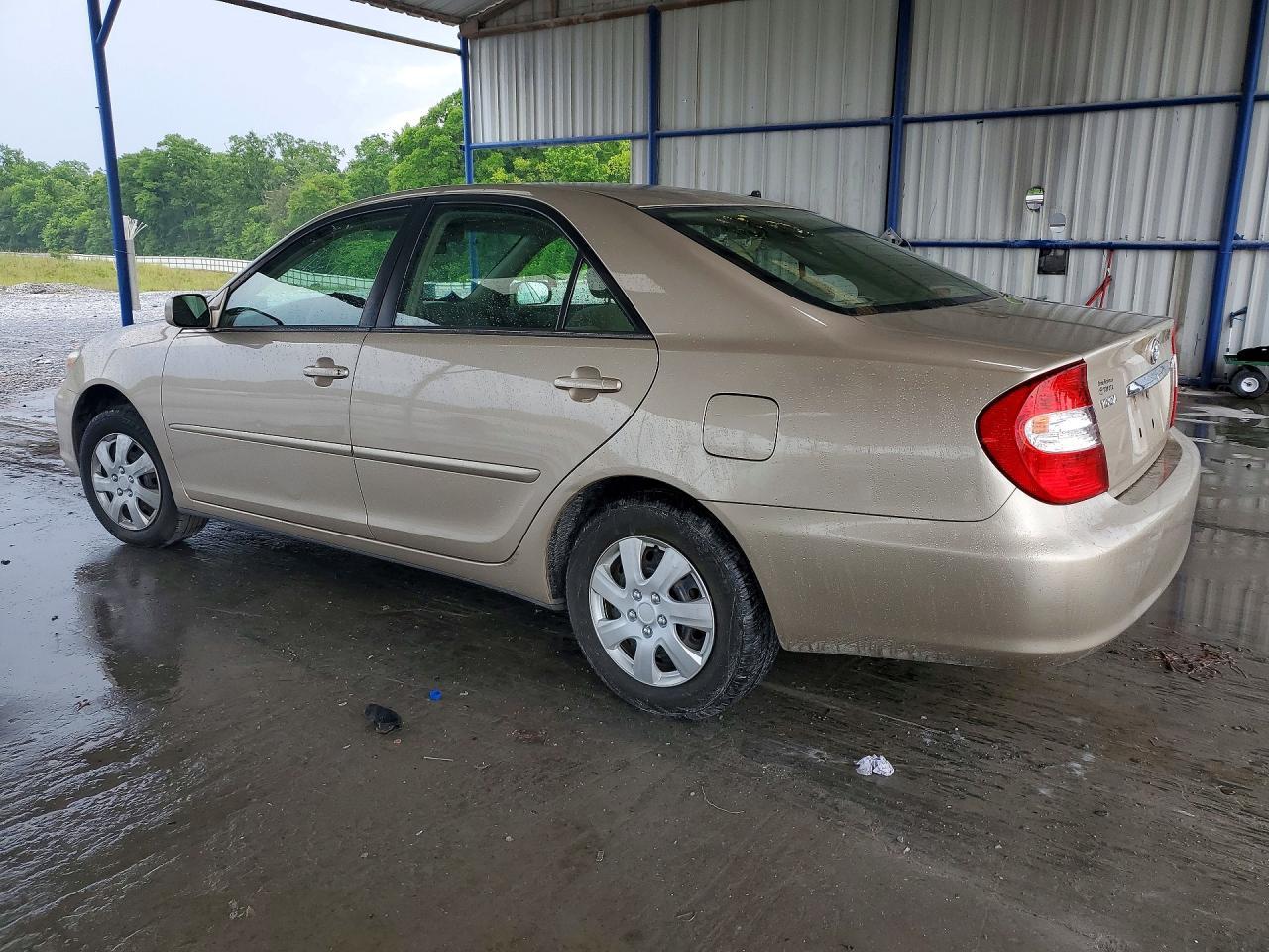 2003 Toyota Camry Le - Image 2