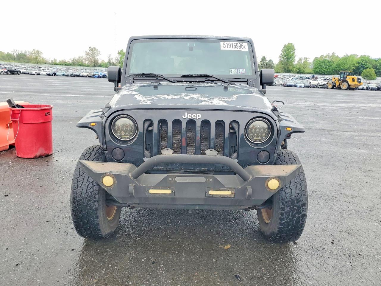 2010 Jeep Wrangler Unlimited Sahara - Фото 5