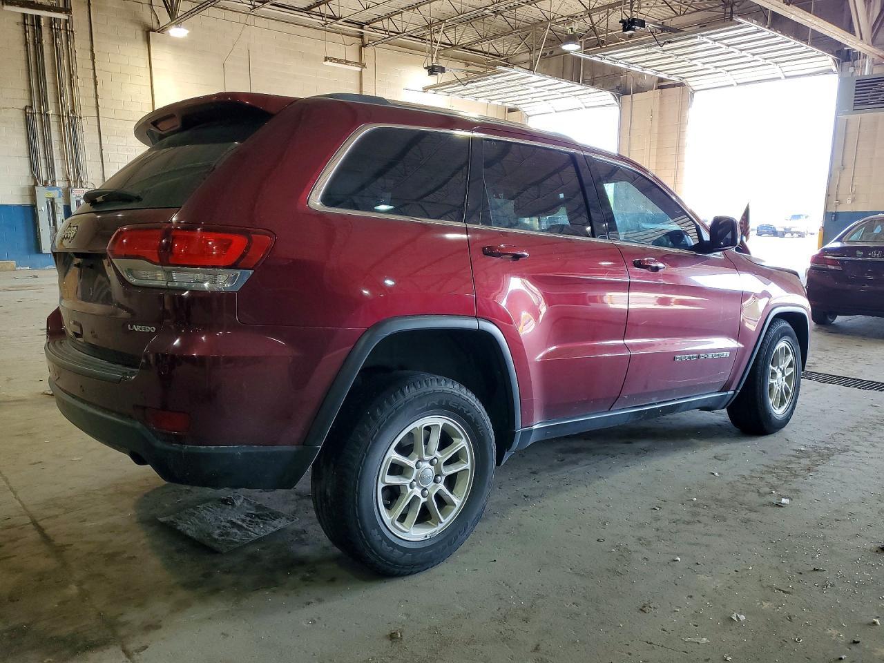 2020 Jeep Grand Cherokee Laredo - Фото 3