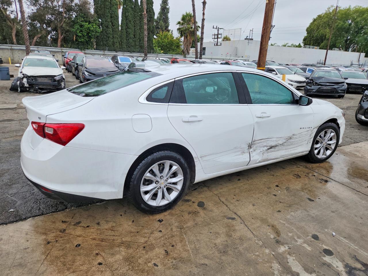 2023 Chevrolet Malibu Lt - Image 3