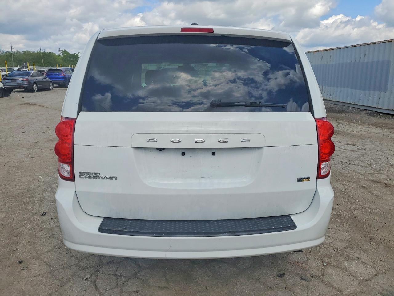 2018 Dodge Grand Caravan Se - Image 6