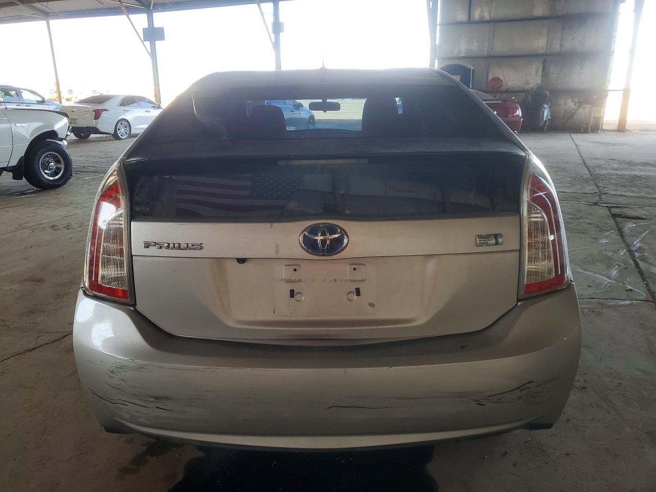 2013 Toyota Prius Two - Image 6