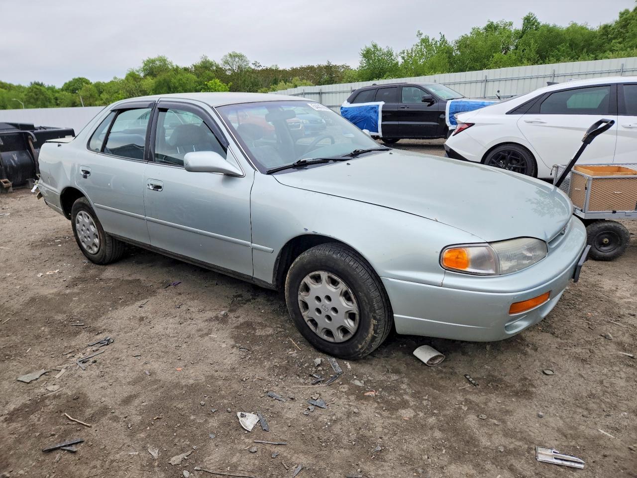 1995 Toyota Camry Le - Фото 4