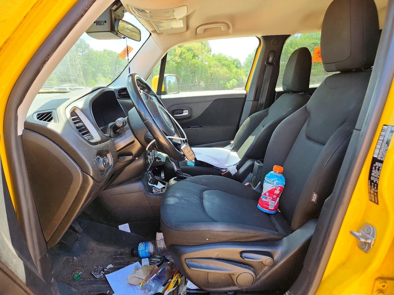 2016 Jeep Renegade Latitude - Image 7