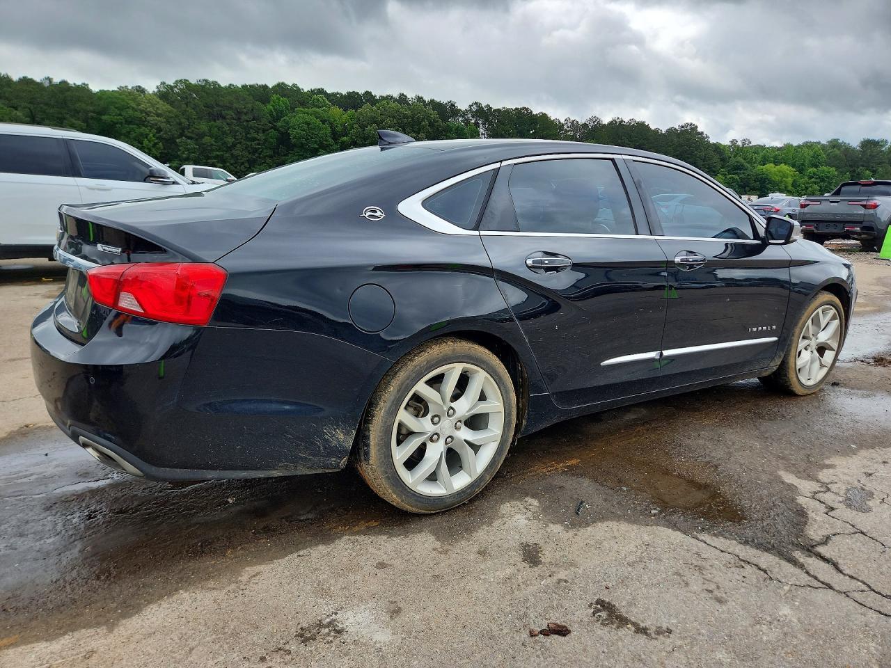 2017 Chevrolet Impala Premier - Image 3