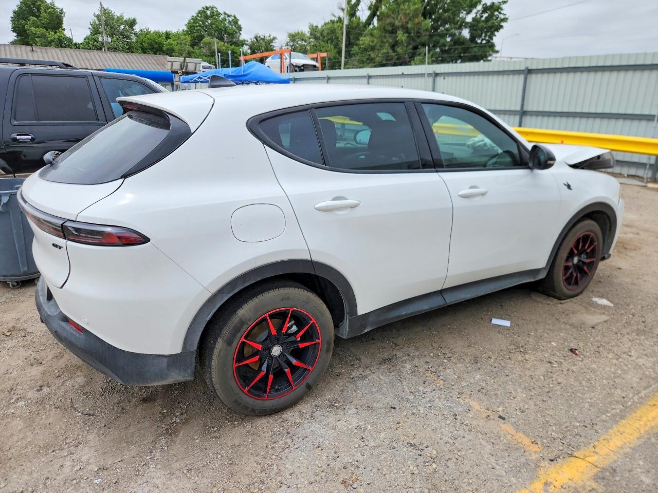 2025 Dodge Hornet Gt - Фото 3