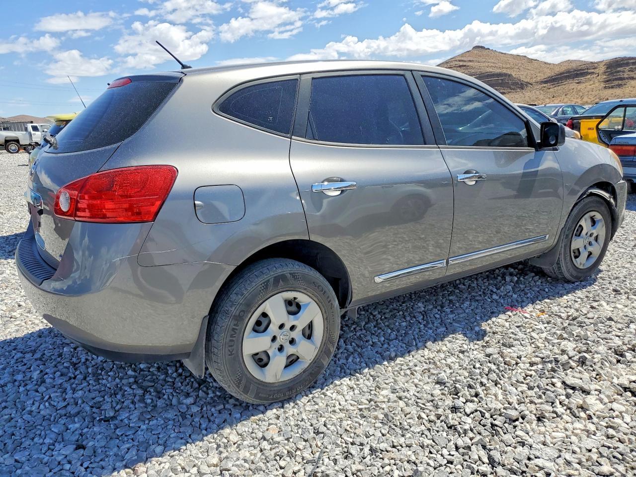 2014 Nissan Rogue Select S - Фото 3