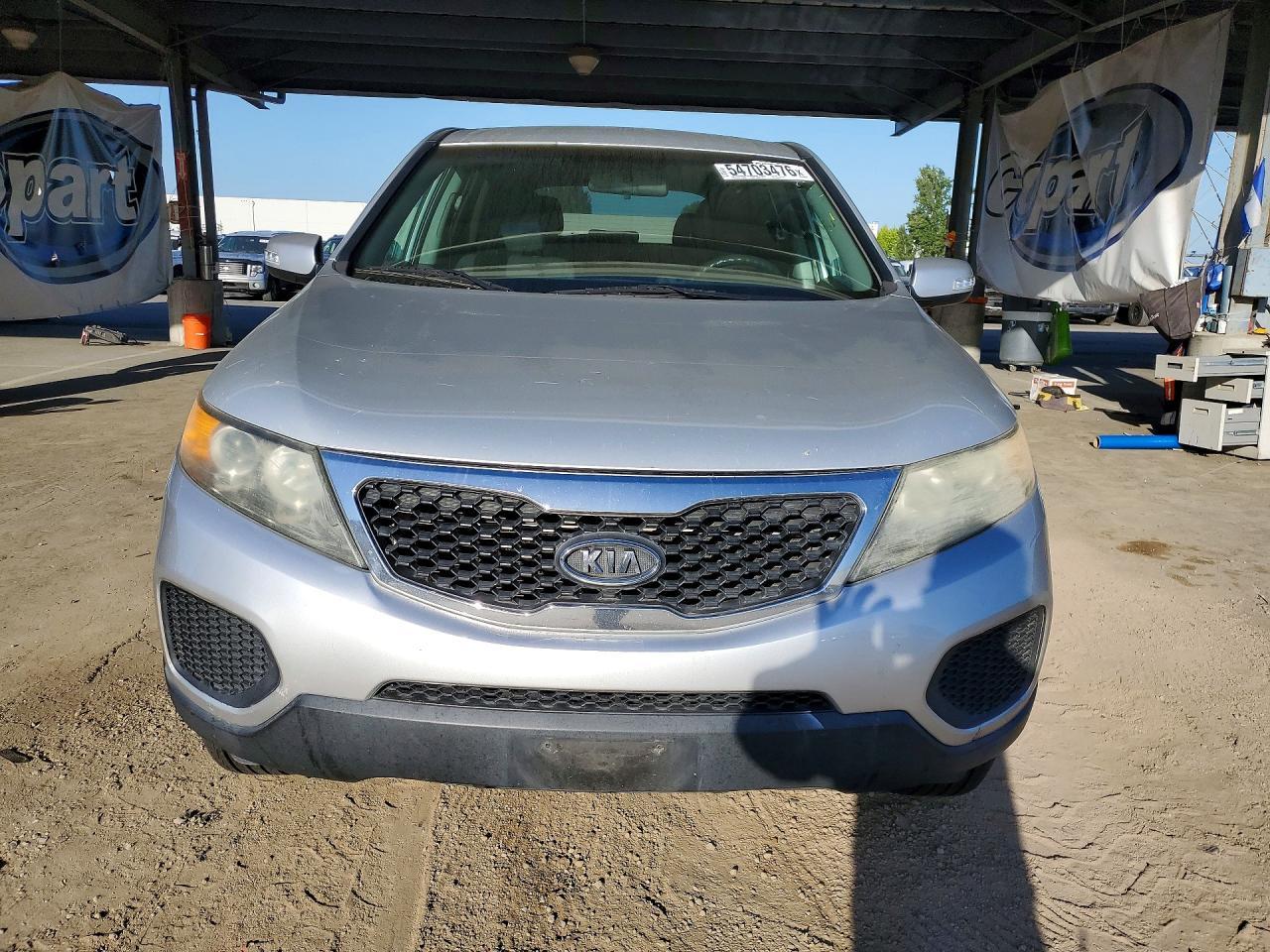 2011 Kia Sorento Lx - Image 5
