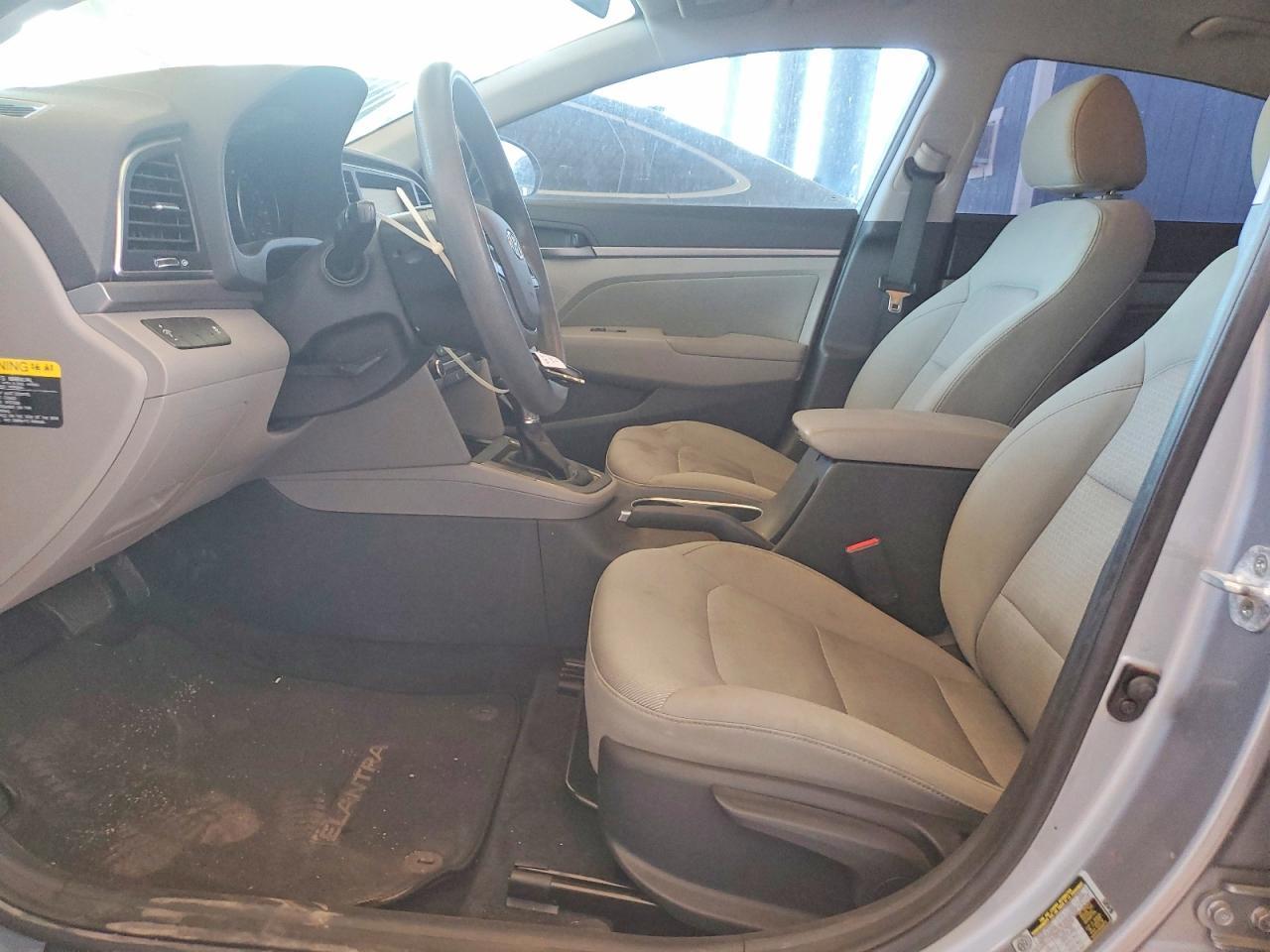 2017 Hyundai Elantra Se - Фото 7