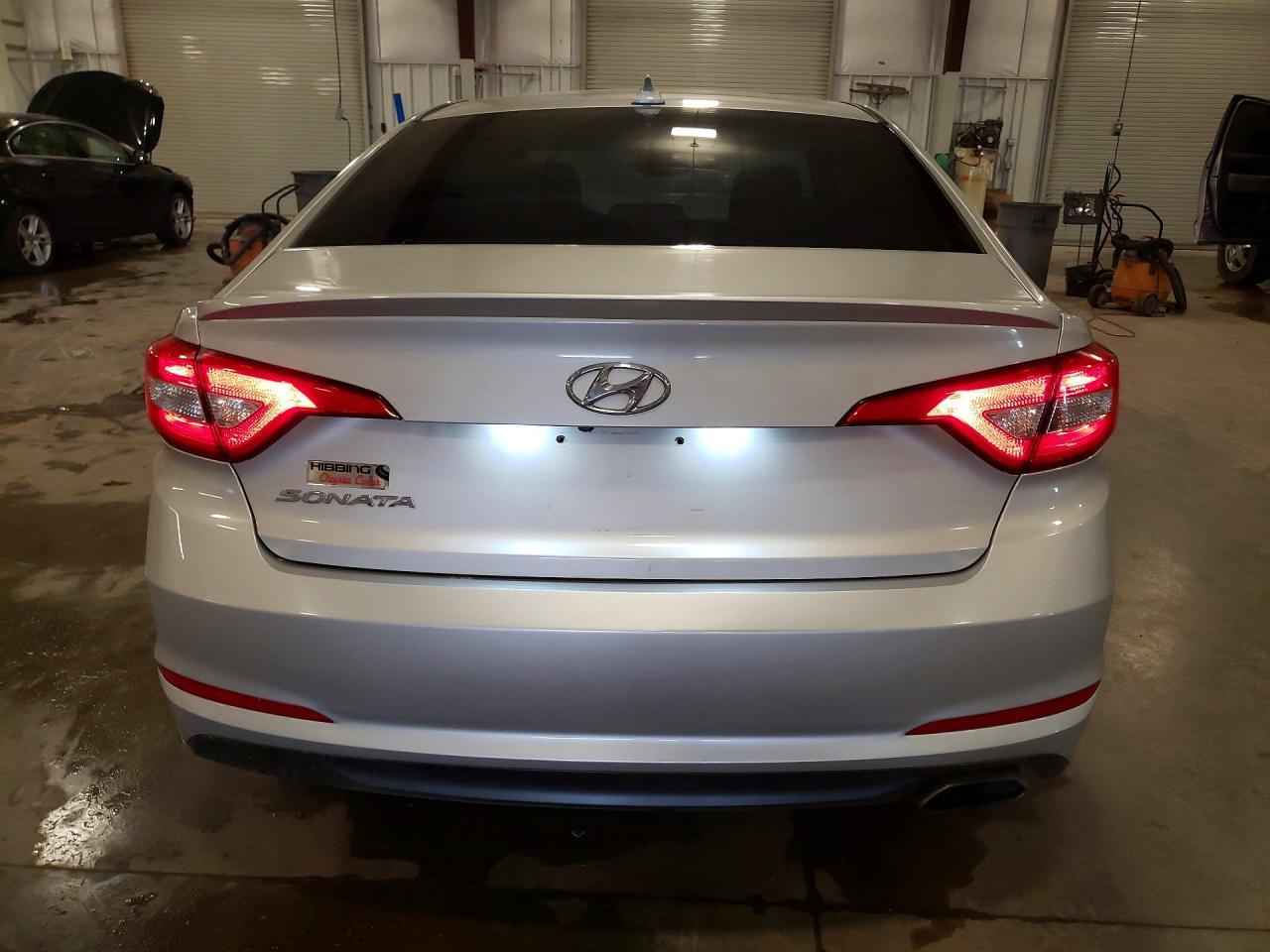 2016 Hyundai Sonata Se - Фото 6