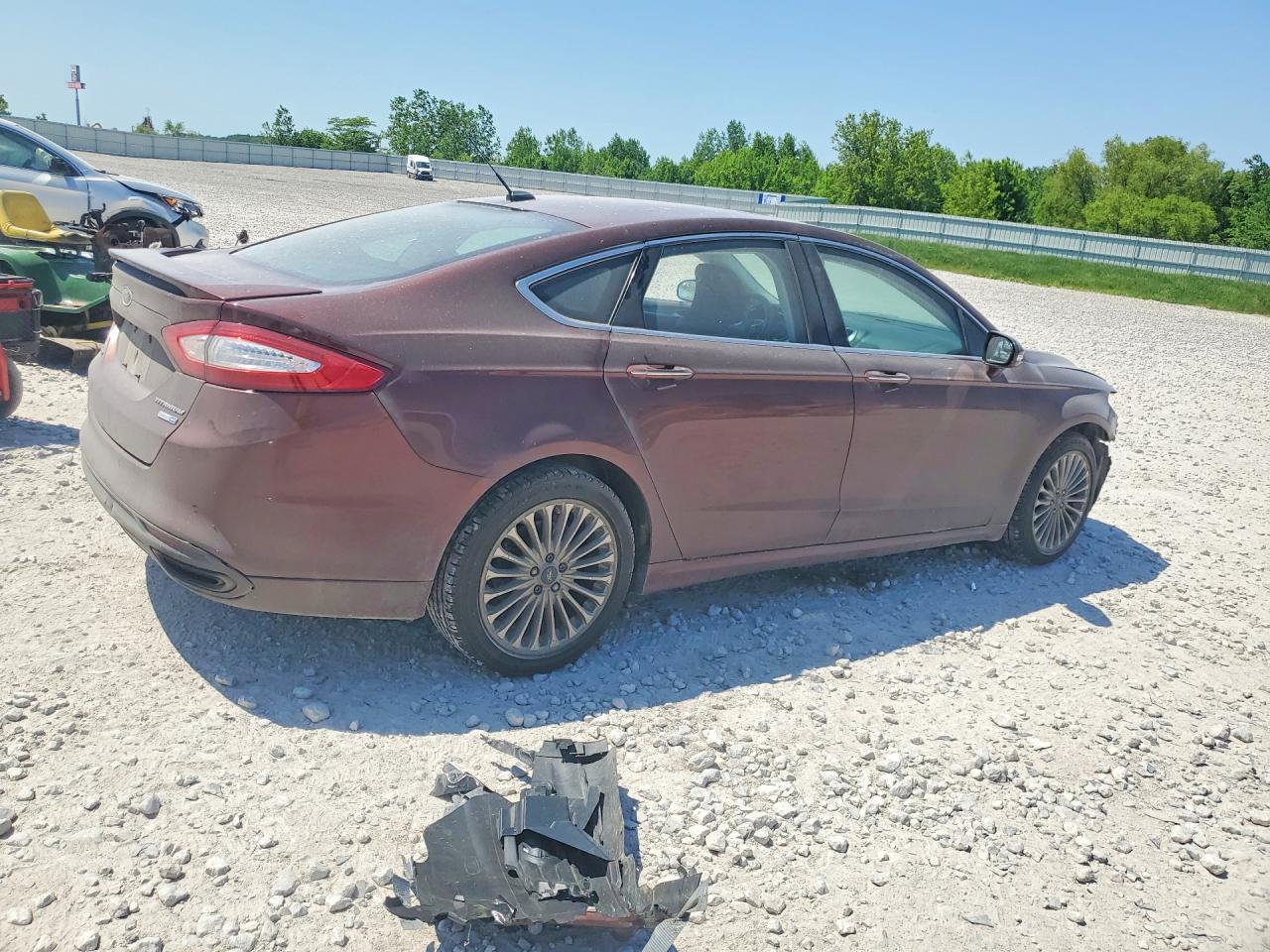 2015 Ford Fusion Titanium - Image 3