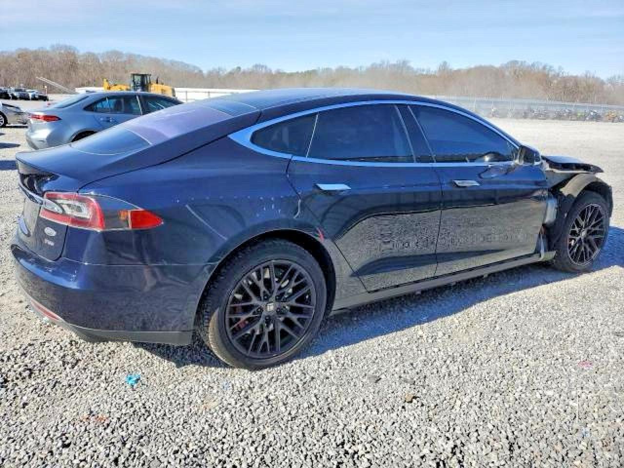 2013 Tesla Model S - Image 4