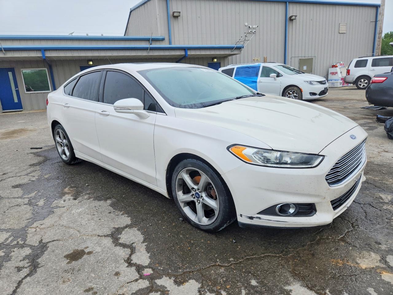 2015 Ford Fusion Se - Фото 4