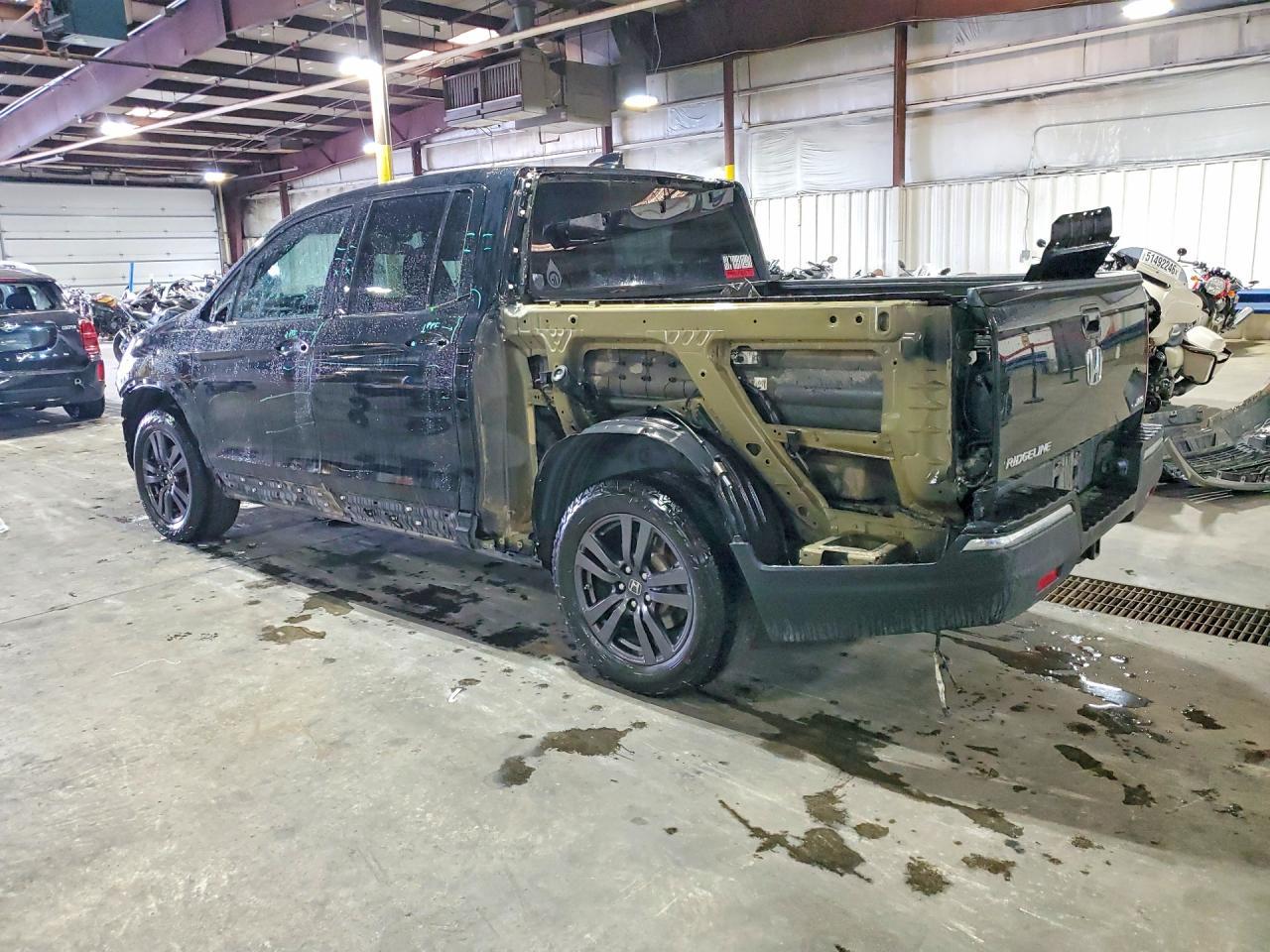 2020 Honda Ridgeline Sport - Фото 2