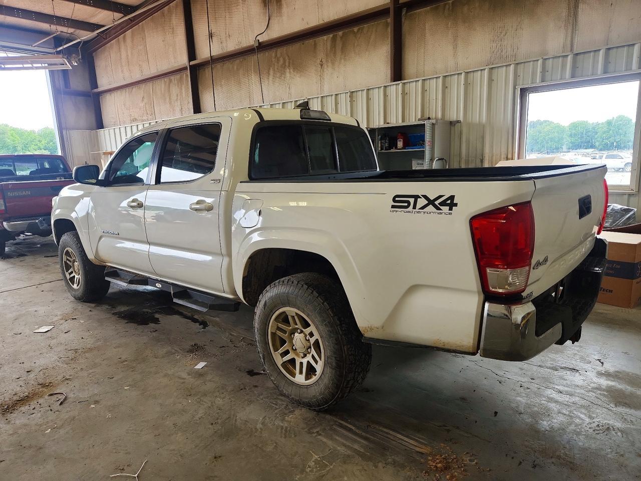 2016 Toyota Tacoma Sr5 V6 - Фото 2