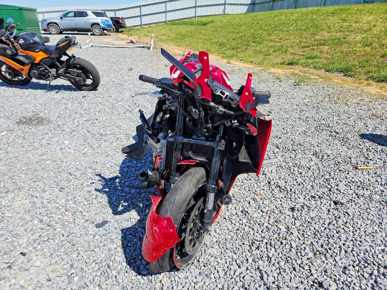 2024 Honda Cbr650 R - Фото 2