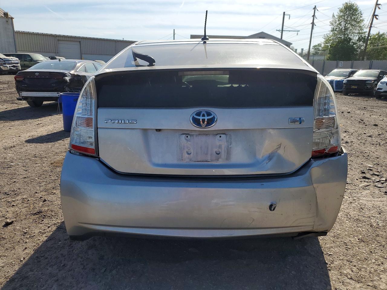 2010 Toyota Prius Iv - Фото 6