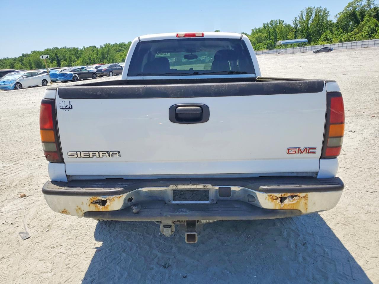 2007 GMC New Sierra K1500 Classic - Image 6