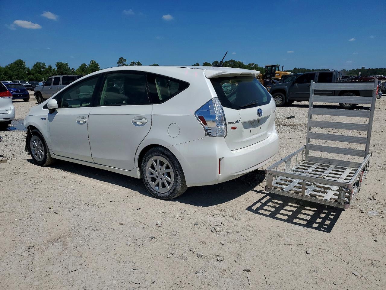 2013 Toyota Prius V Three - Image 2