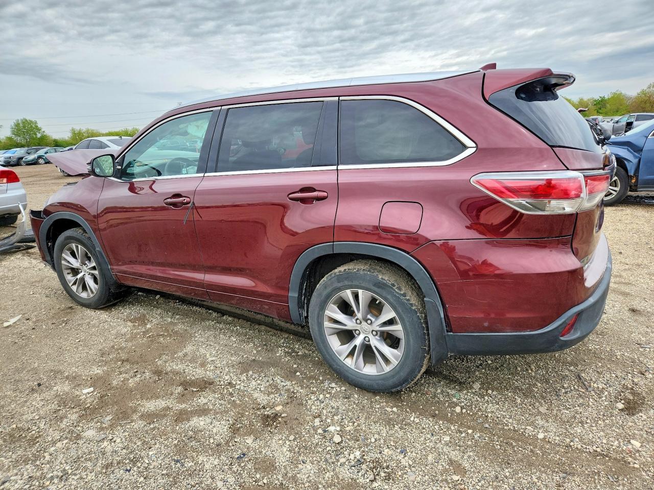 2015 Toyota Highlander Xle - Фото 2