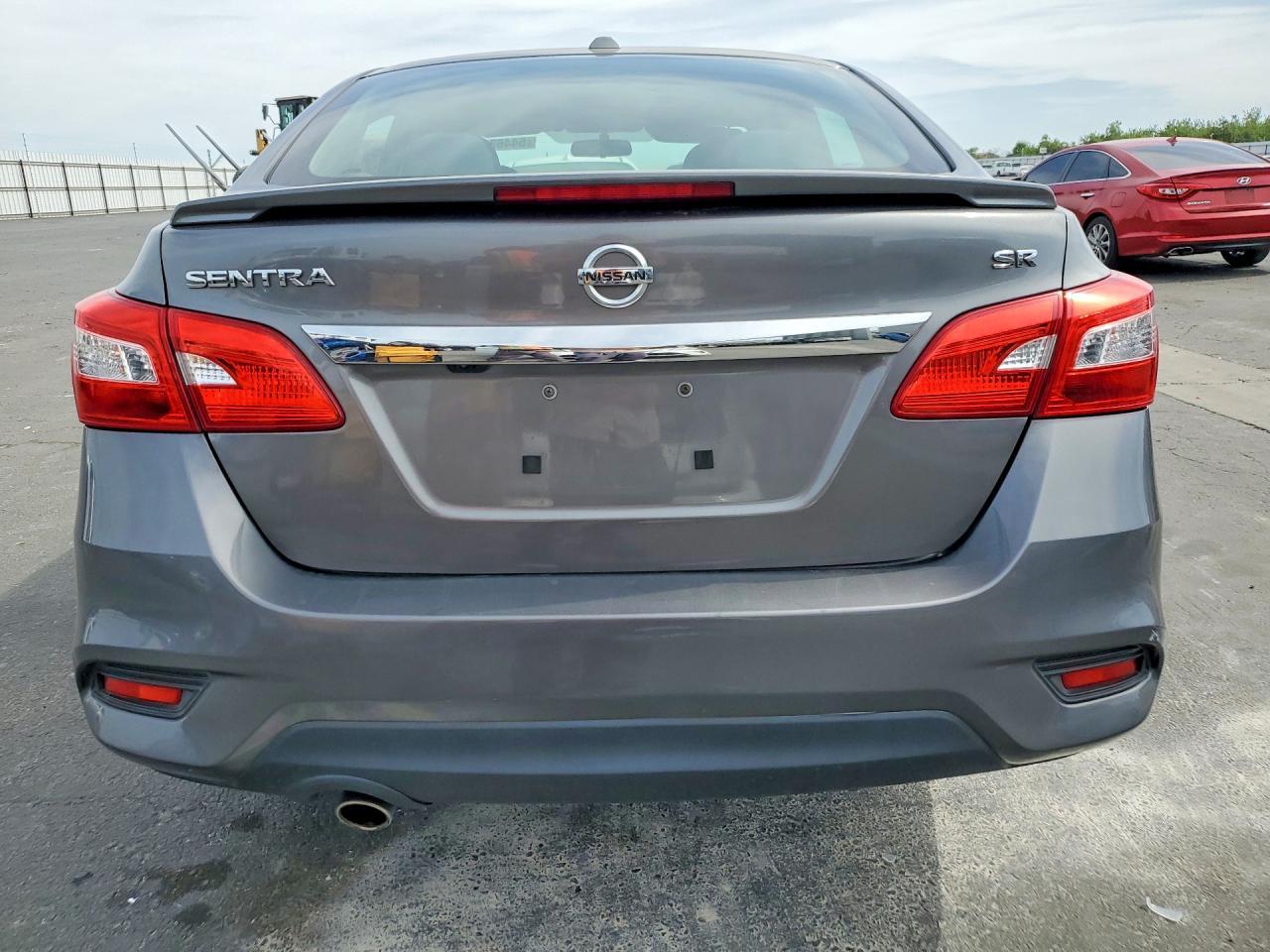 2019 Nissan Sentra Sr - Фото 6