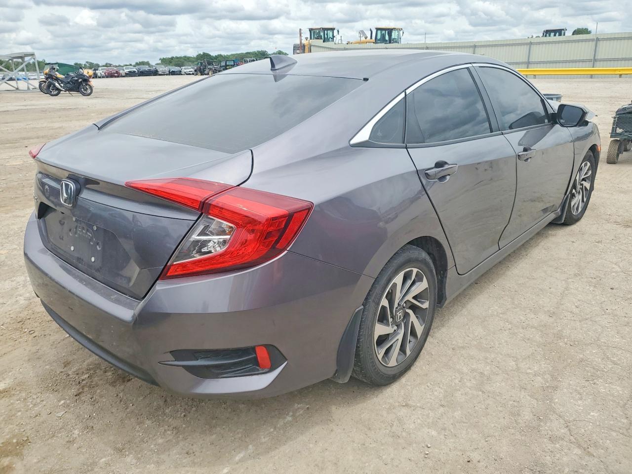 2018 Honda Civic Ex - Image 3