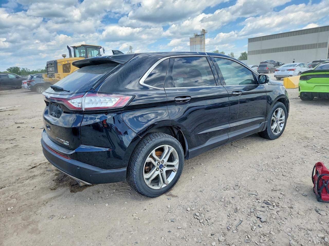 2016 Ford Edge Titanium - Image 3