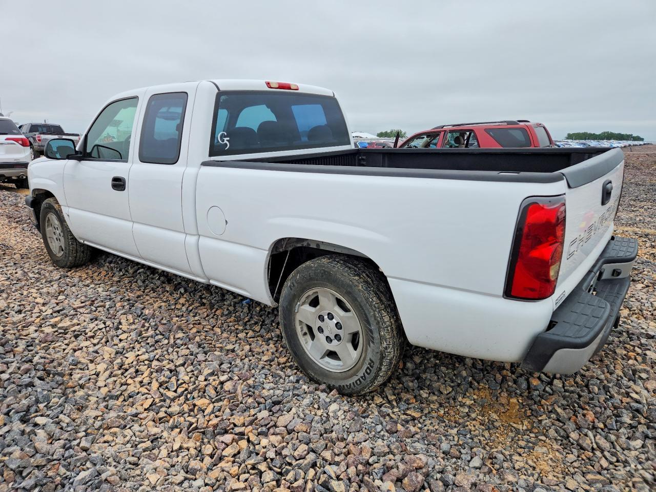 2006 Chevrolet Silverado C1500 - Фото 2