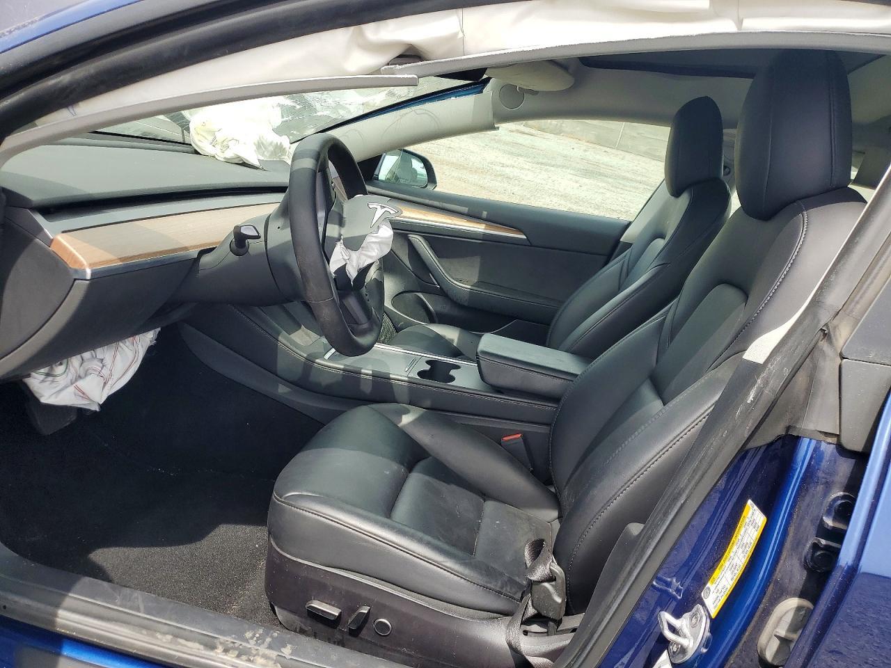 2022 Tesla Model 3 - Фото 7