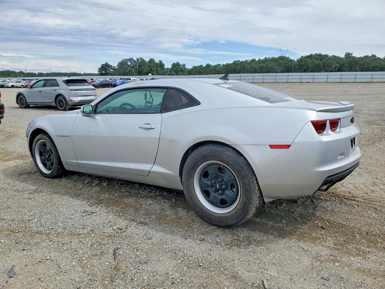 2013 Chevrolet Camaro Ls - Image 2