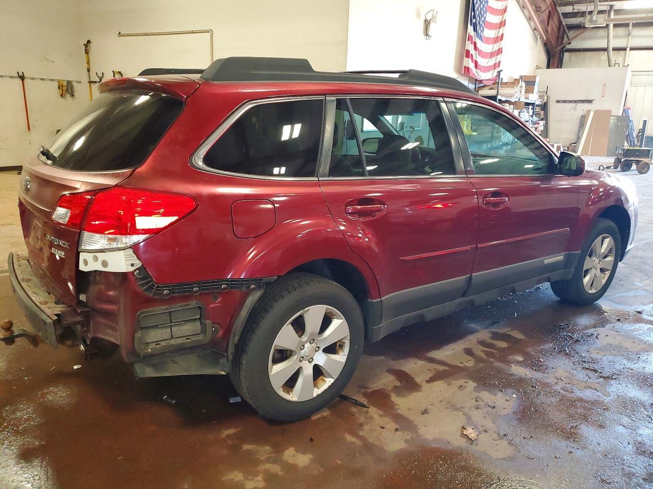 2011 Subaru Outback 2.5I Premium - Image 3