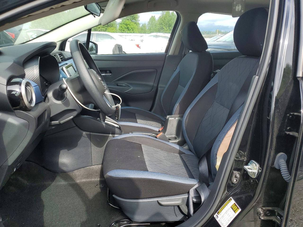 2025 Nissan Versa Sv - Image 7