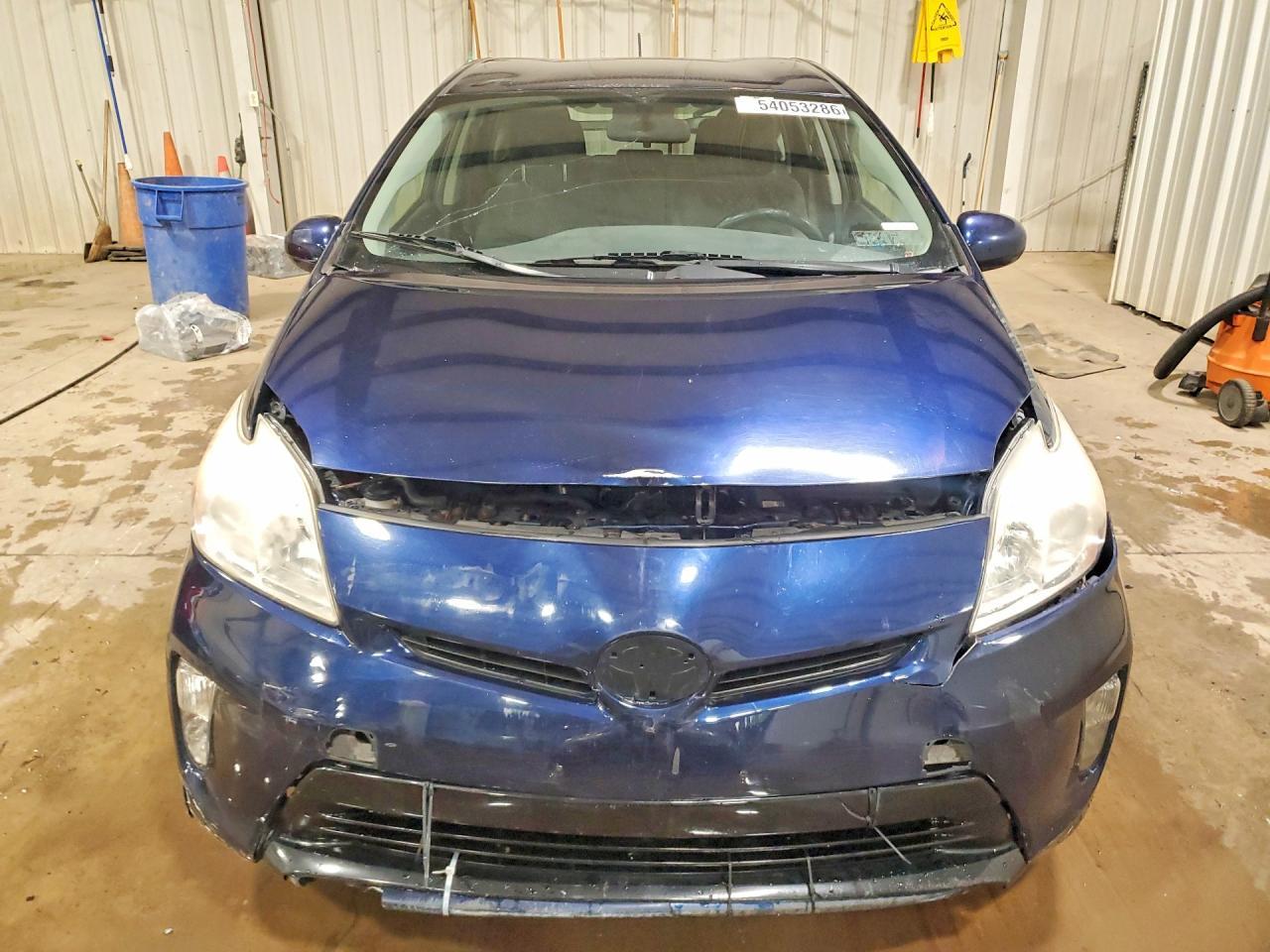 2014 Toyota Prius Two - Image 5