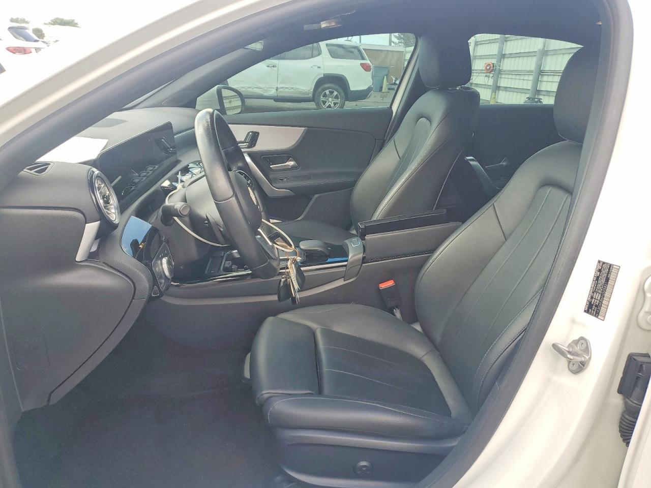 2022 Mercedes-Benz A 220 - Фото 7