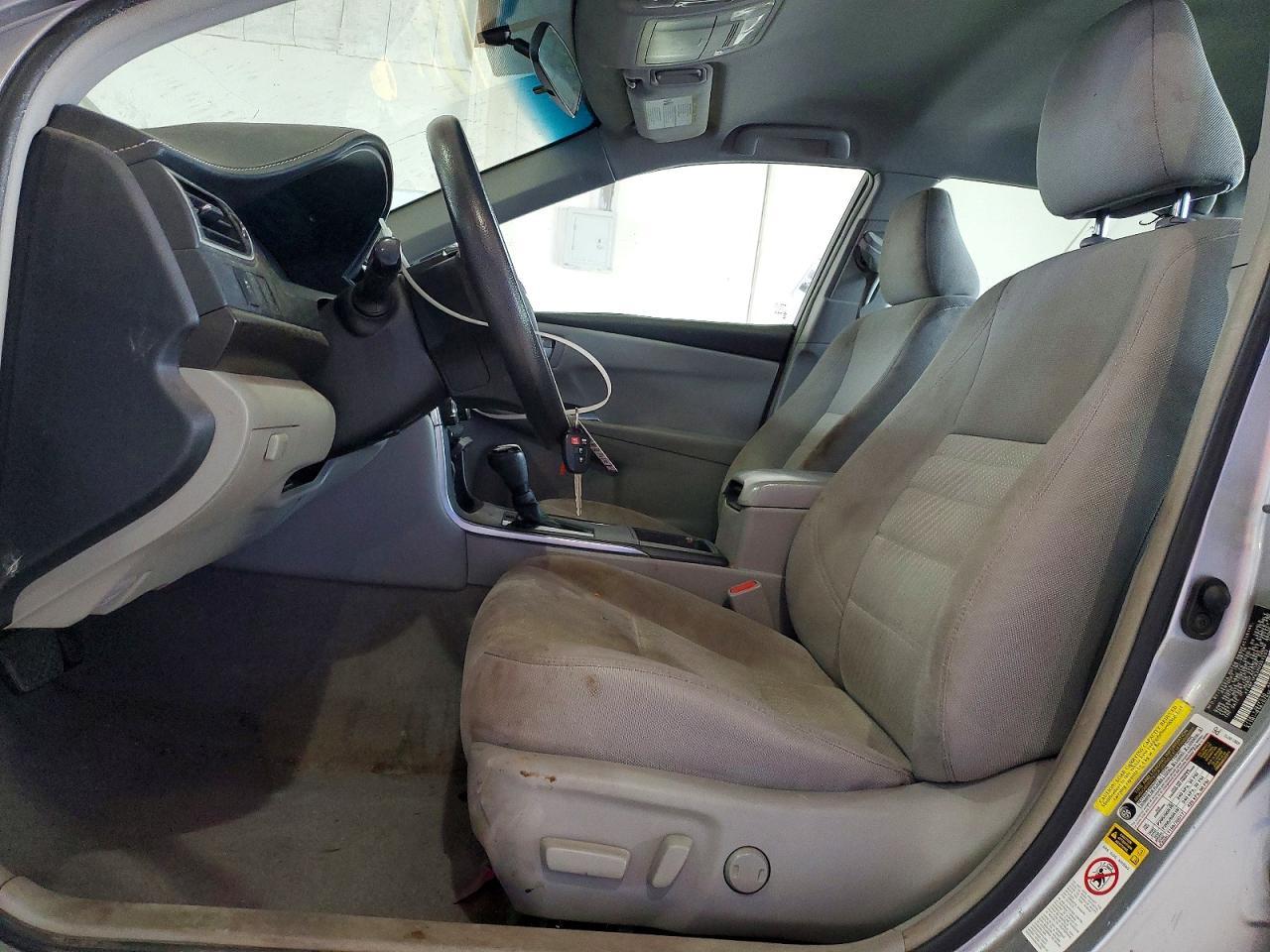 2017 Toyota Camry Le - Image 7