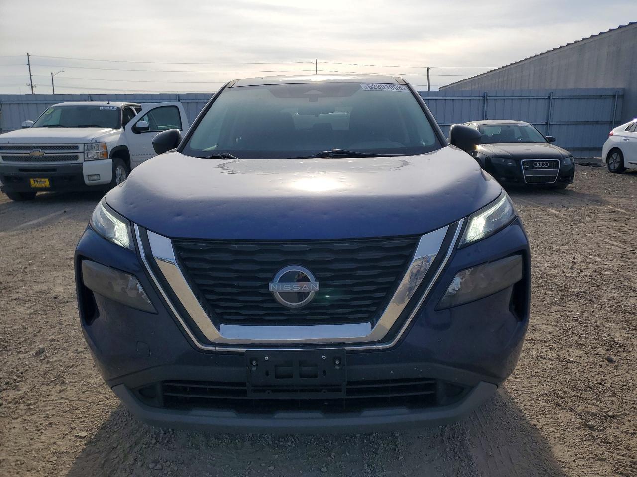 2023 Nissan Rogue S - Image 5