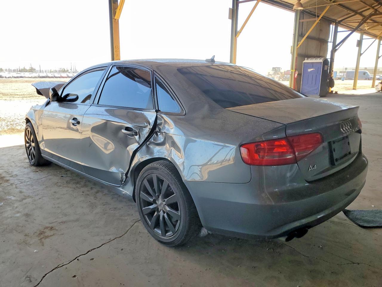 2014 Audi A4 Premium - Фото 2