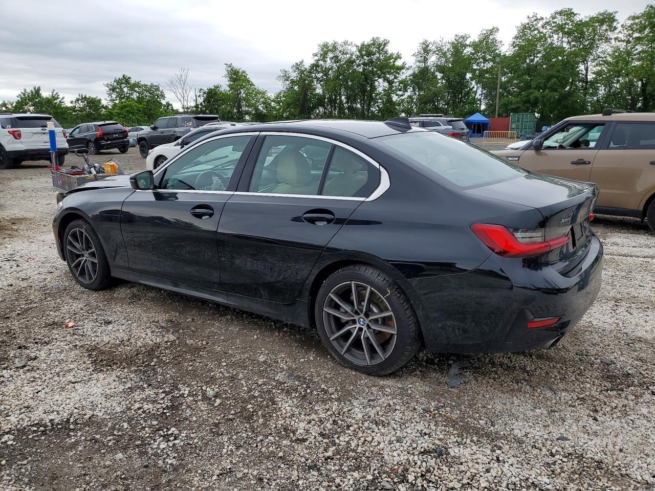 2020 BMW 330Xi - Image 2