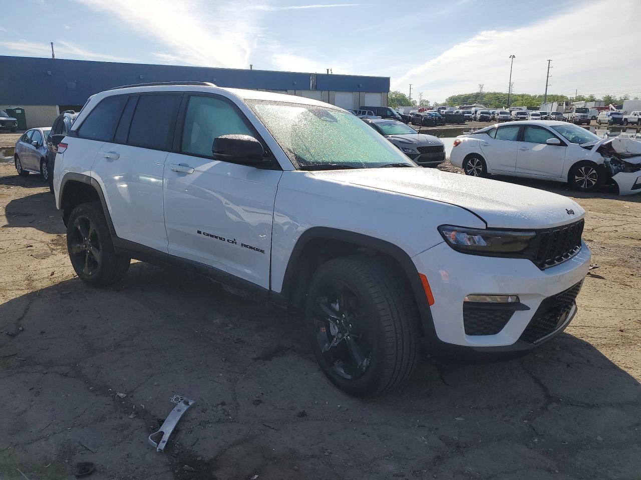 2025 Jeep Grand Cherokee Limited - Image 4