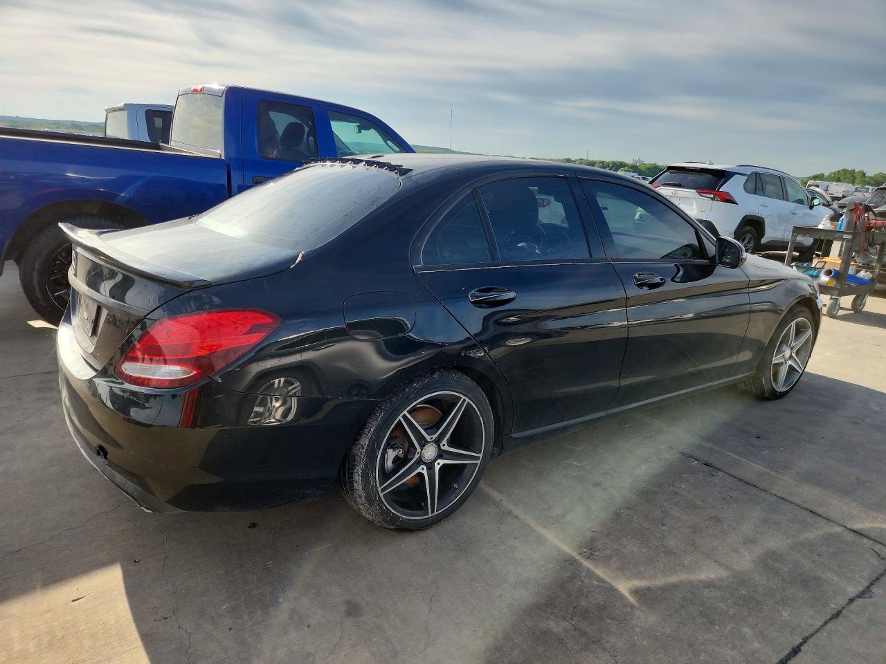 2016 Mercedes-Benz C 300 - Image 3