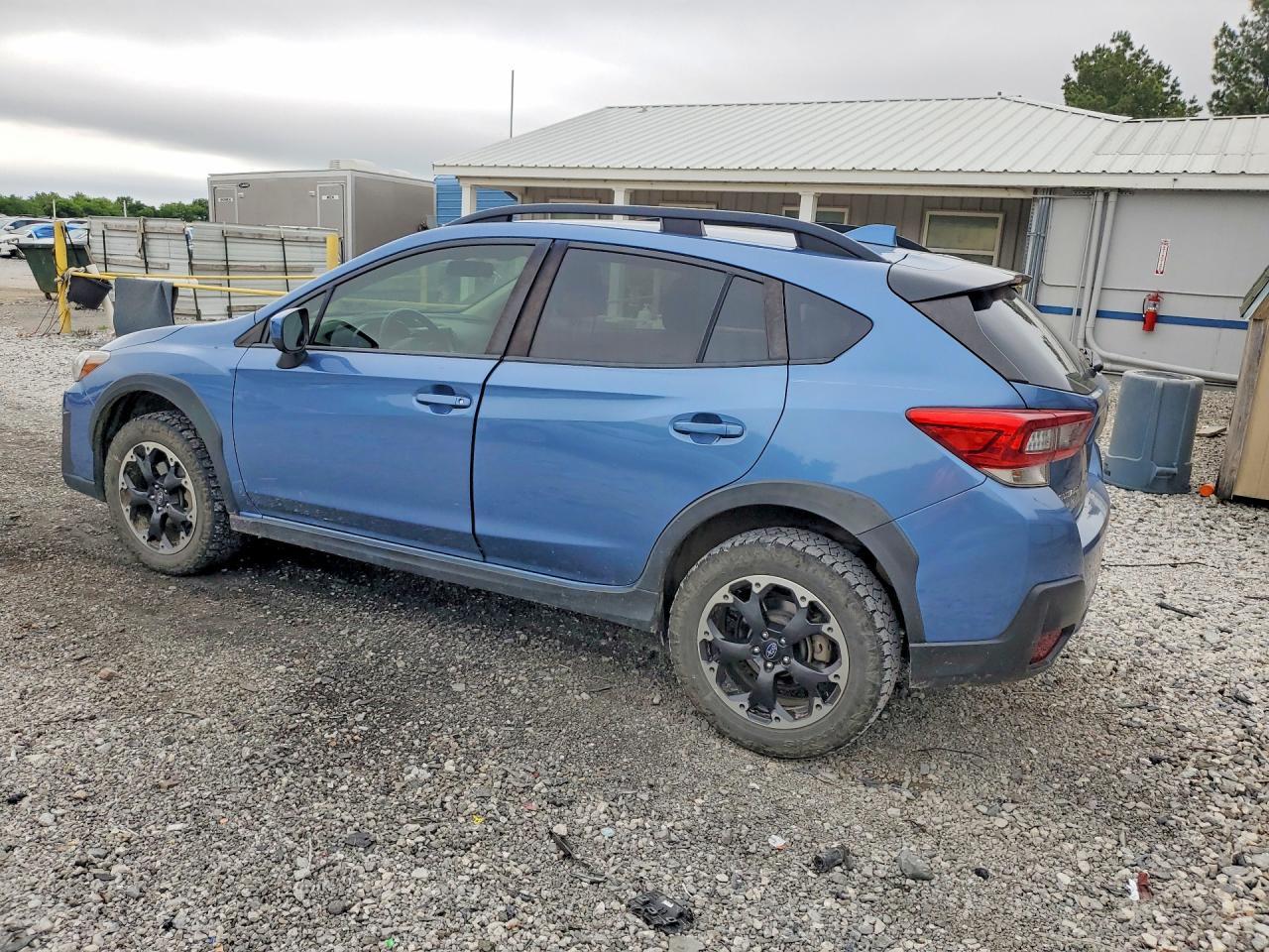 2021 Subaru Crosstrek Premium - Image 2