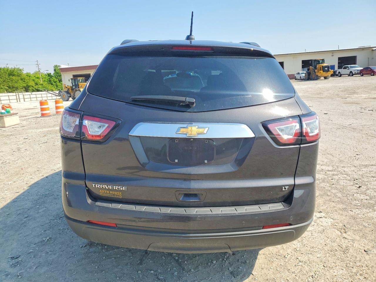 2017 Chevrolet Traverse Lt - Image 6